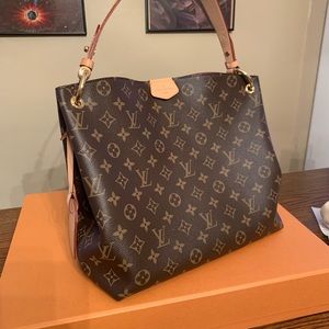 Louis Vuitton Graceful PM Pivione With Strap